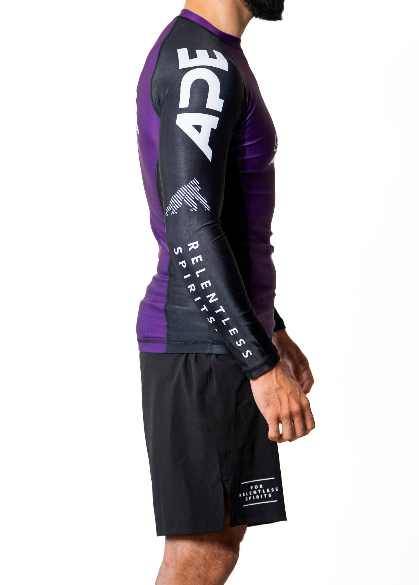 NUEVA Rash guard Relentless morado manga larga negra