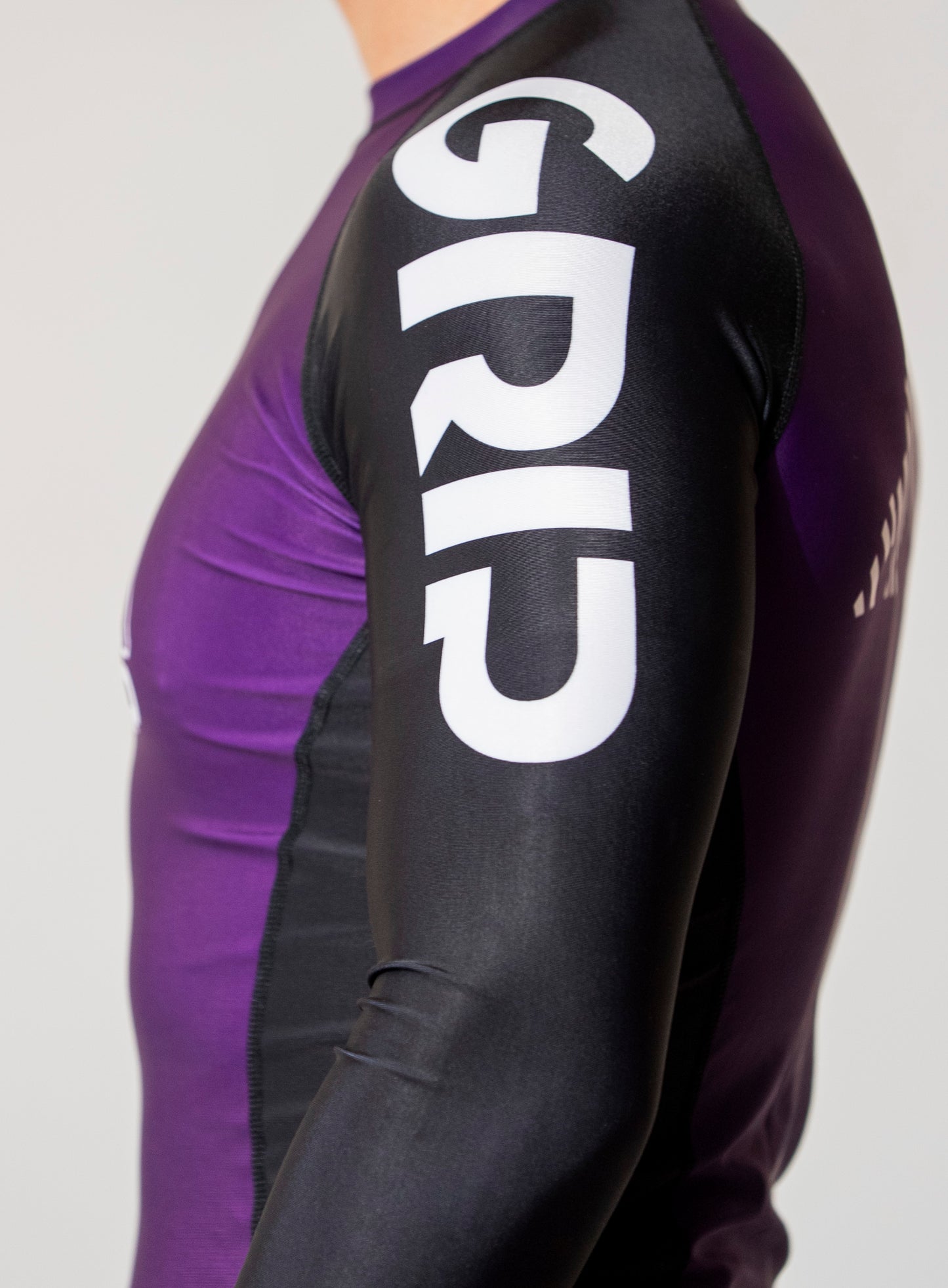 NUEVA Rash guard Relentless morado manga larga negra