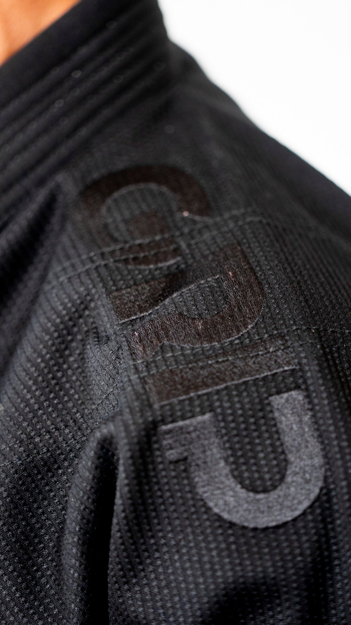 Kimono Relentless all black light